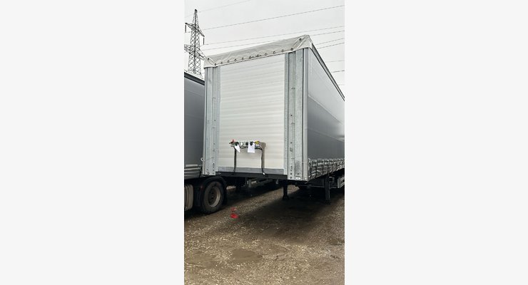 Полуприцеп шторно-бортовой Тонар Т4-16V модель 97882 — задний вид